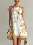 Héloïse | Vestido curto branco com motivos dourados