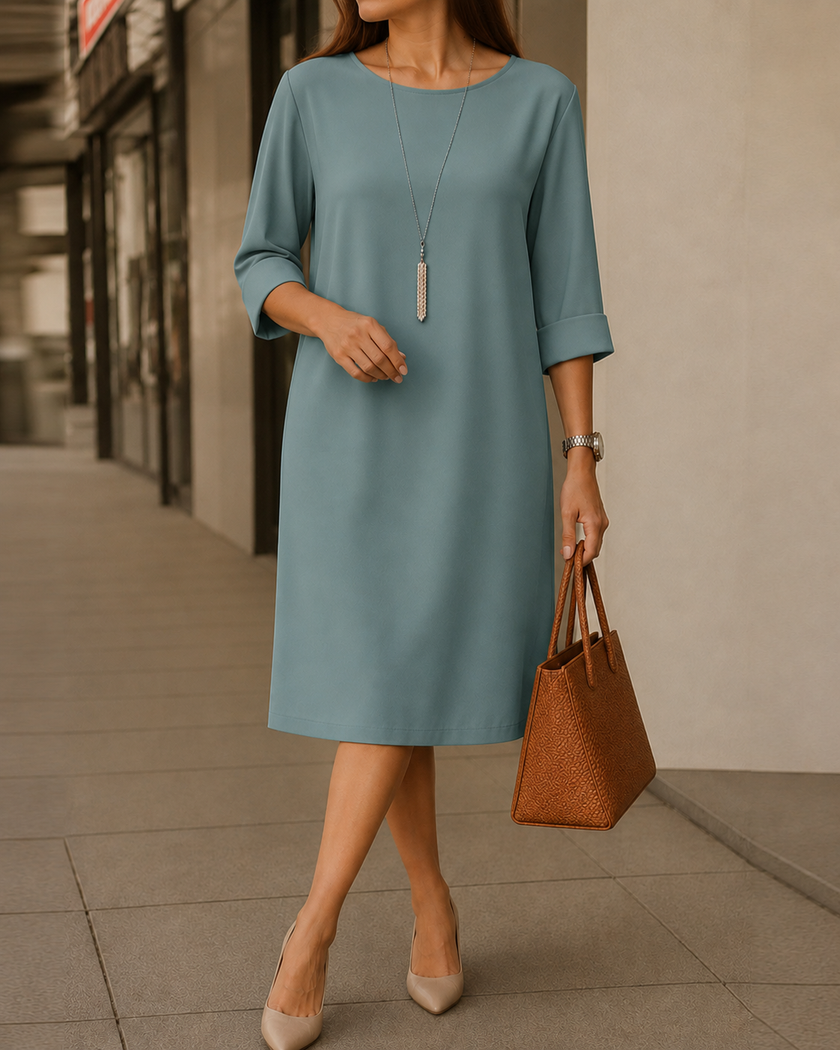 Julia - Vestido com Decote Redondo e Bolsos
