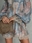 Romane | Vestido curto floral de ombros descobertos