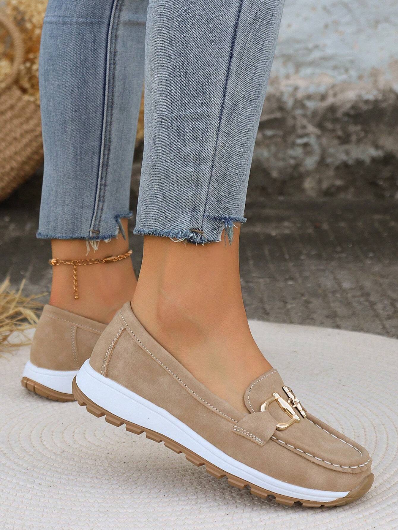 Sapatos Rasos com Fivela feminino