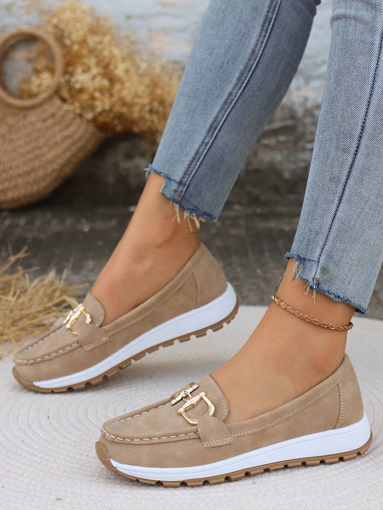 Sapatos Rasos com Fivela feminino
