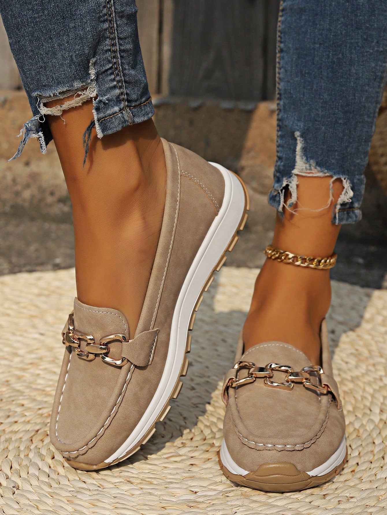 Sapatos Rasos com Fivela feminino