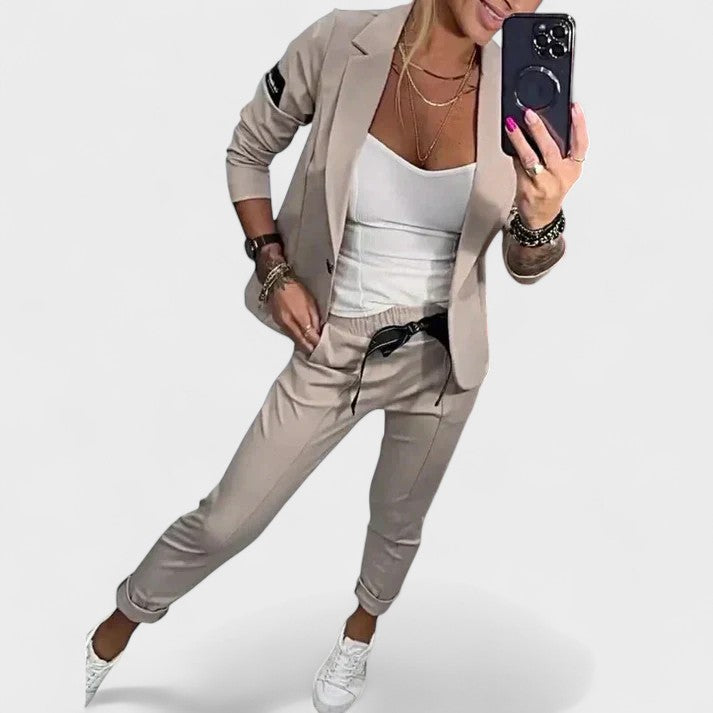 Conjunto elegante feminino