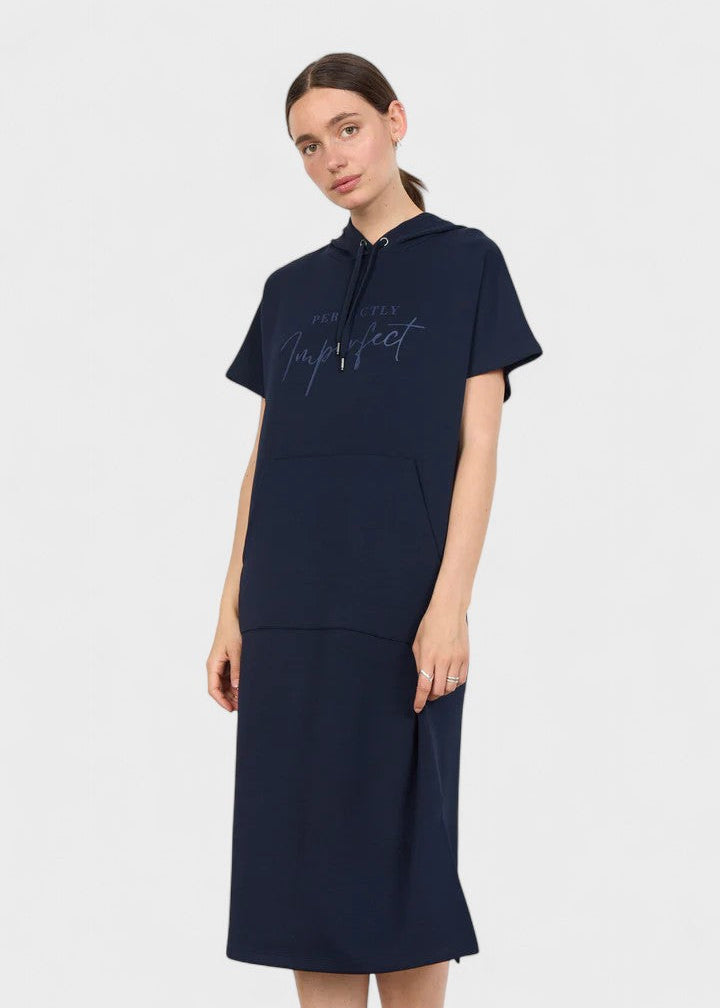 Vestido casual com capuz feminino