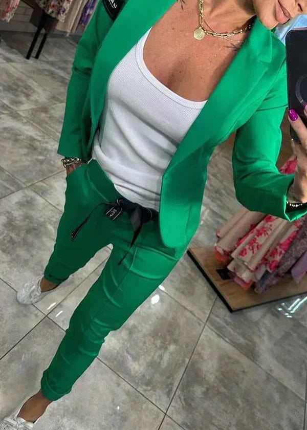 Conjunto elegante feminino