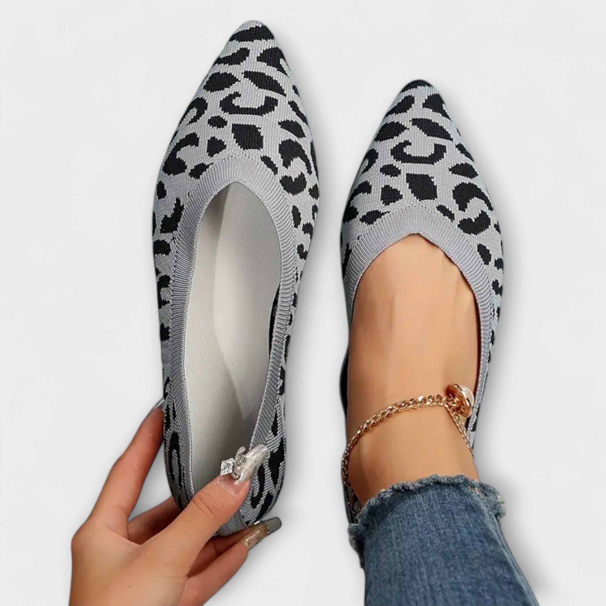 Sabrinas de renda com estampado de leopardo feminino
