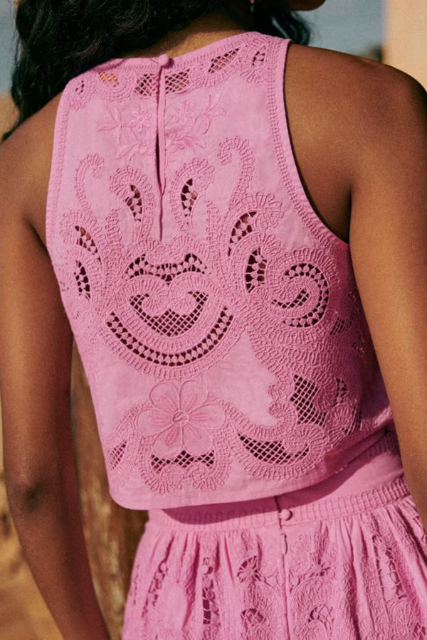 Conjunto Rosa em Renda feminino