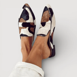 Mocassins com padrão abstrato feminino
