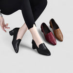 Sapatos de Salto em Pele Vegan com Bordado Suave feminino