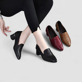Sapatos de Salto em Pele Vegan com Bordado Suave feminino