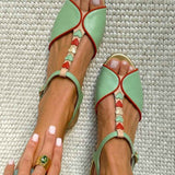 Brisa – Sandálias peep toe com detalhe de coração