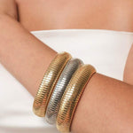 Bracelete canelada feminino