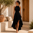 Vestido Noelle – Elegância Fluida com Detalhe Halter