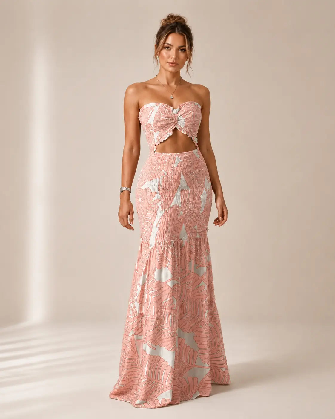 Vestido Alessia – Elegância Fluida com Recorte Frontal