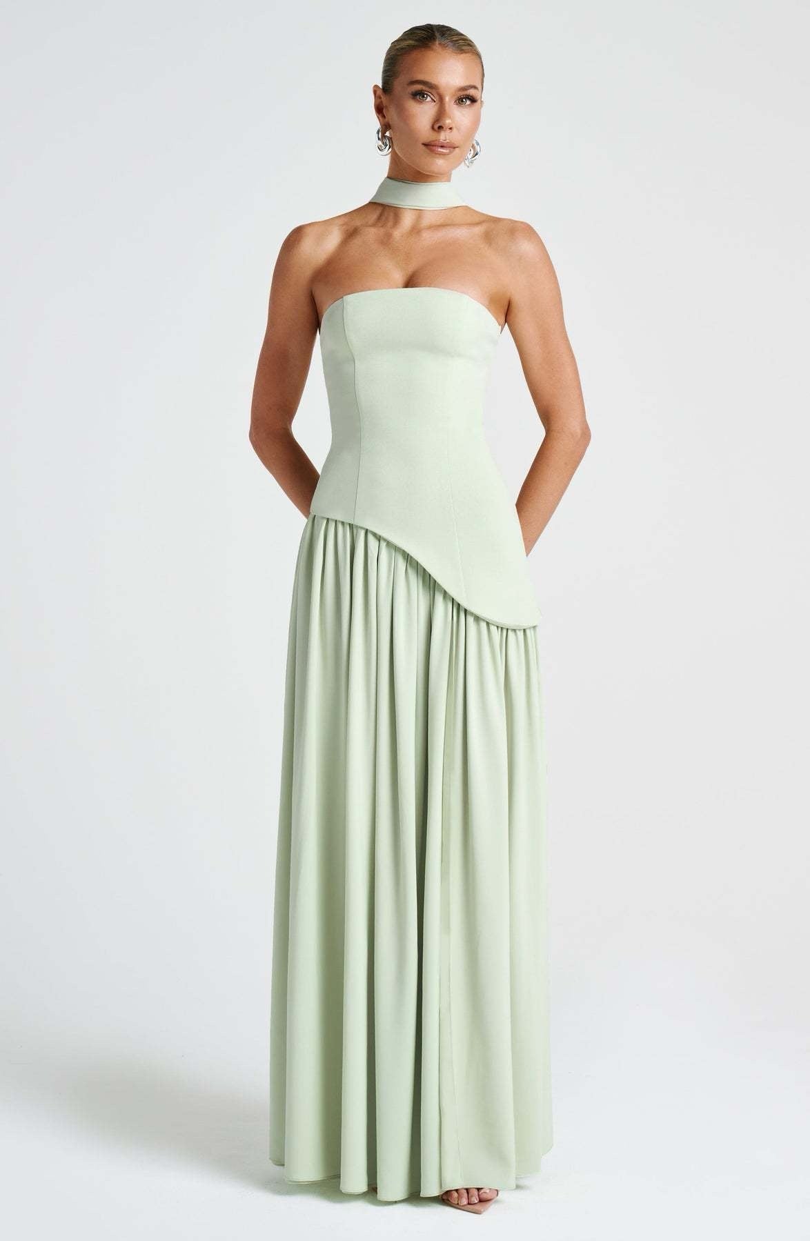 Vestido Longo Sofisticado feminino