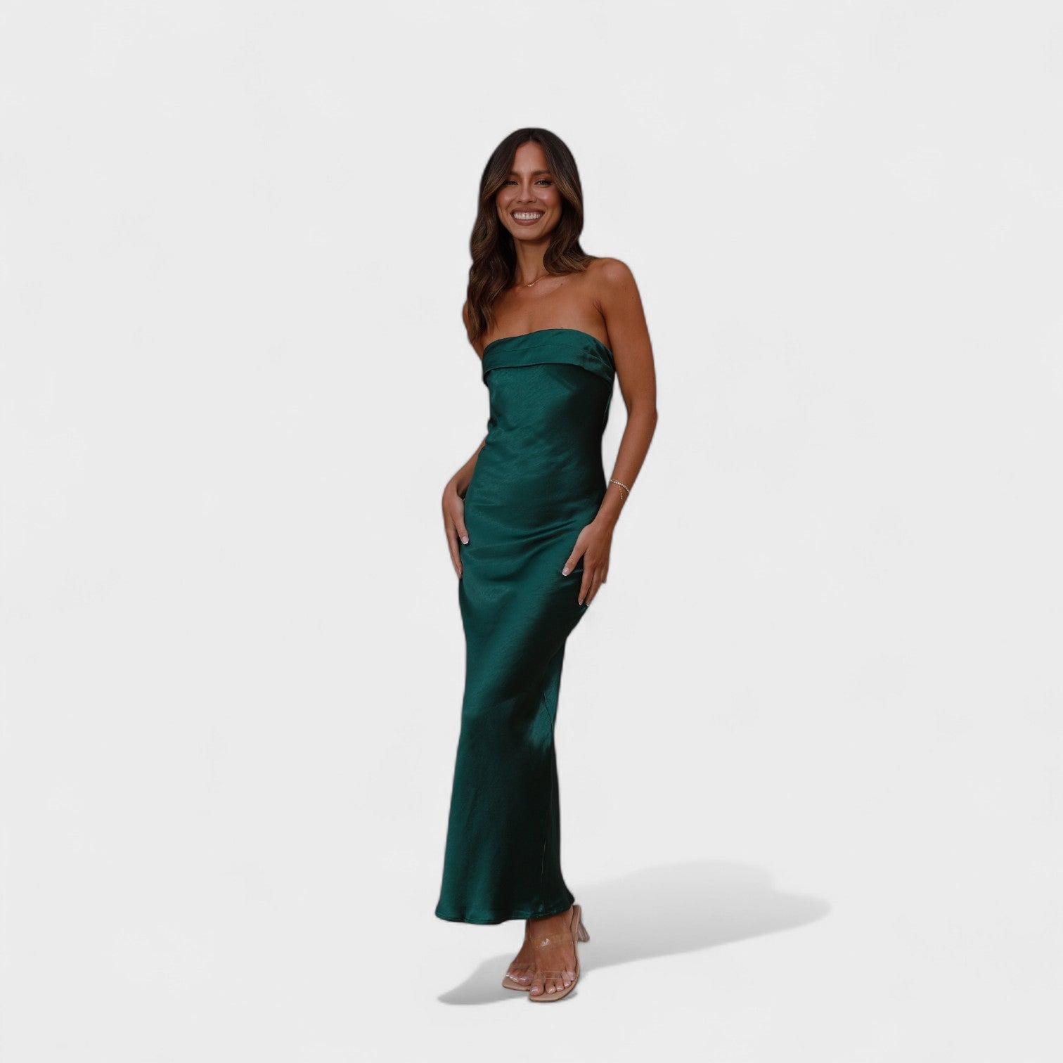Vestido de cetim sem mangas feminino