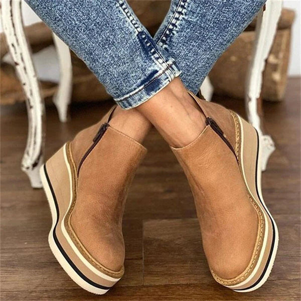 Bota elegante feminino
