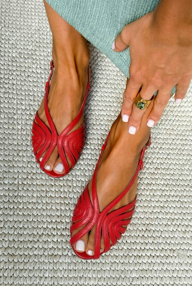 Elara – Sandálias peep toe com tiras delicadas