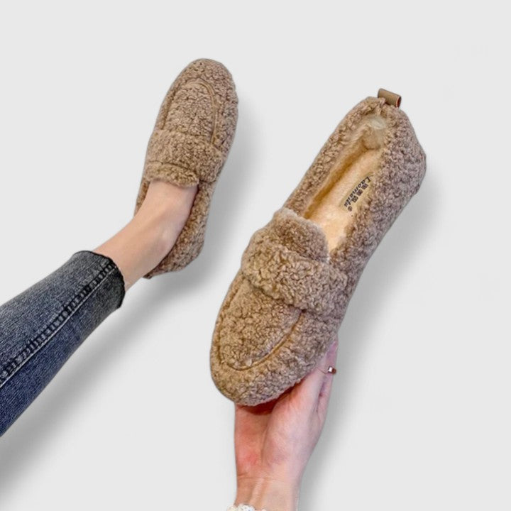 Solenne Slippers - Elegância em Casa com Conforto Aconchegante feminino