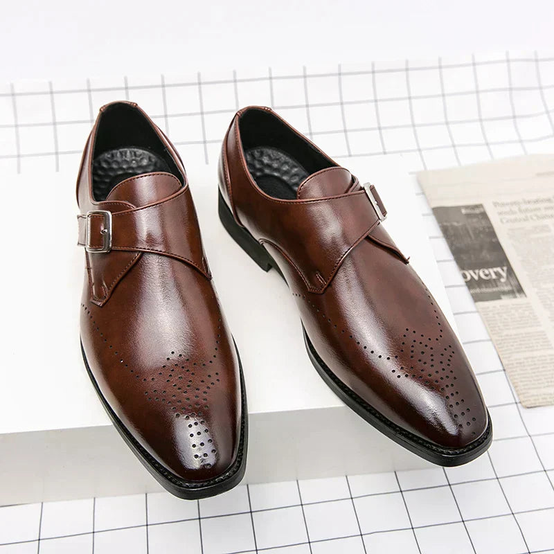 Sapatos de fato masculino