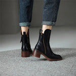 Botas em pele feminino