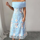 Vestido Noelia com bordado floral e elegância romântica