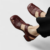 Marisa – Sapatos recortados em pele com salto baixo