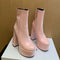 Botas com plataforma super alta com charme e confiança feminino