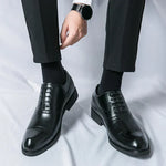 Sapatos Clássicos de fato masculino