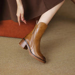 Botas em pele feminino