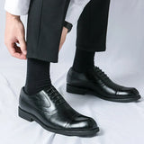 Sapatos Clássicos de fato masculino