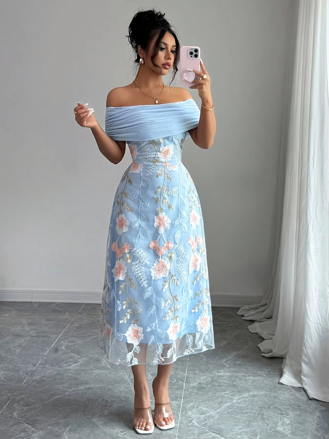 Vestido Noelia com bordado floral e elegância romântica