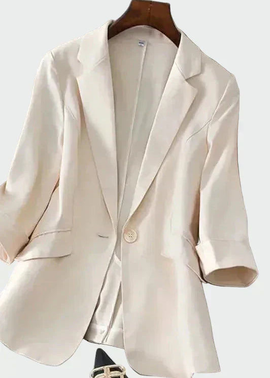 Blazer em linha moderna feminino