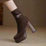 Botas de plataforma de luxo com conforto e estilo em cada passo feminino