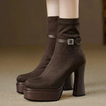 Botas de plataforma de luxo com conforto e estilo em cada passo feminino
