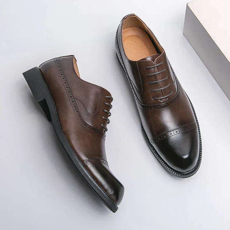 Sapatos Clássicos de fato masculino