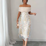 Vestido Noelia com bordado floral e elegância romântica