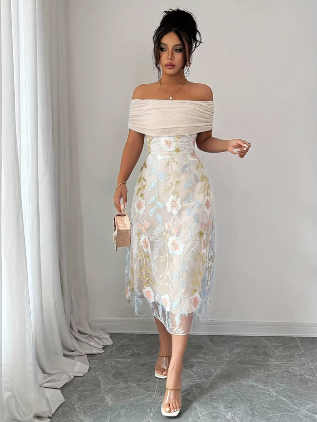 Vestido Noelia com bordado floral e elegância romântica