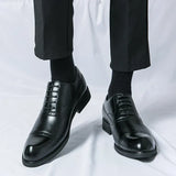 Sapatos Clássicos de fato masculino