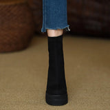 Botas com estilo moderno com o conforto da camurça feminino