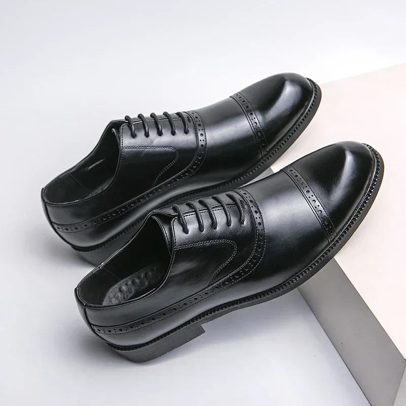 Sapatos Clássicos de fato masculino