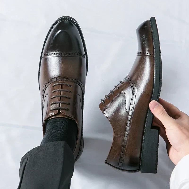 Sapatos Clássicos de fato masculino