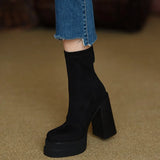 Botas com estilo moderno com o conforto da camurça feminino