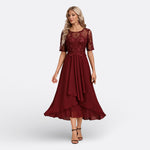 Vestido de Renda e Manga Curta