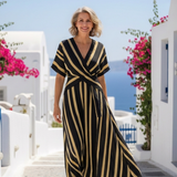 Lina | Vestido midi envolvente às riscas com decote em V e mangas curtas