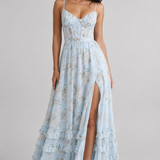 Vestido Elora com decote delicado e elegância romântica
