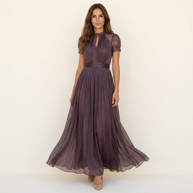 Cátia | Vestido maxi com decote em renda