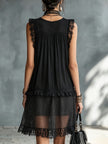 Pauline | Vestido curto preto com renda e folhos