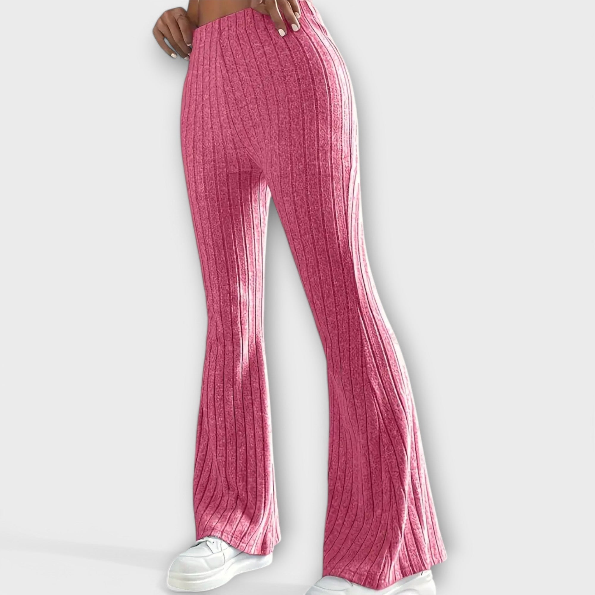 Calças largas com estilo feminino