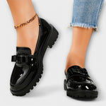 Mocassins Femininos Pretos em Verniz com Laço feminino